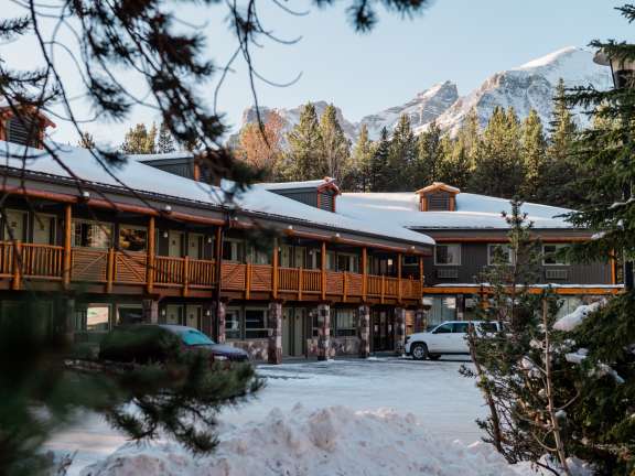 Mountaineer Lodge DEC 34